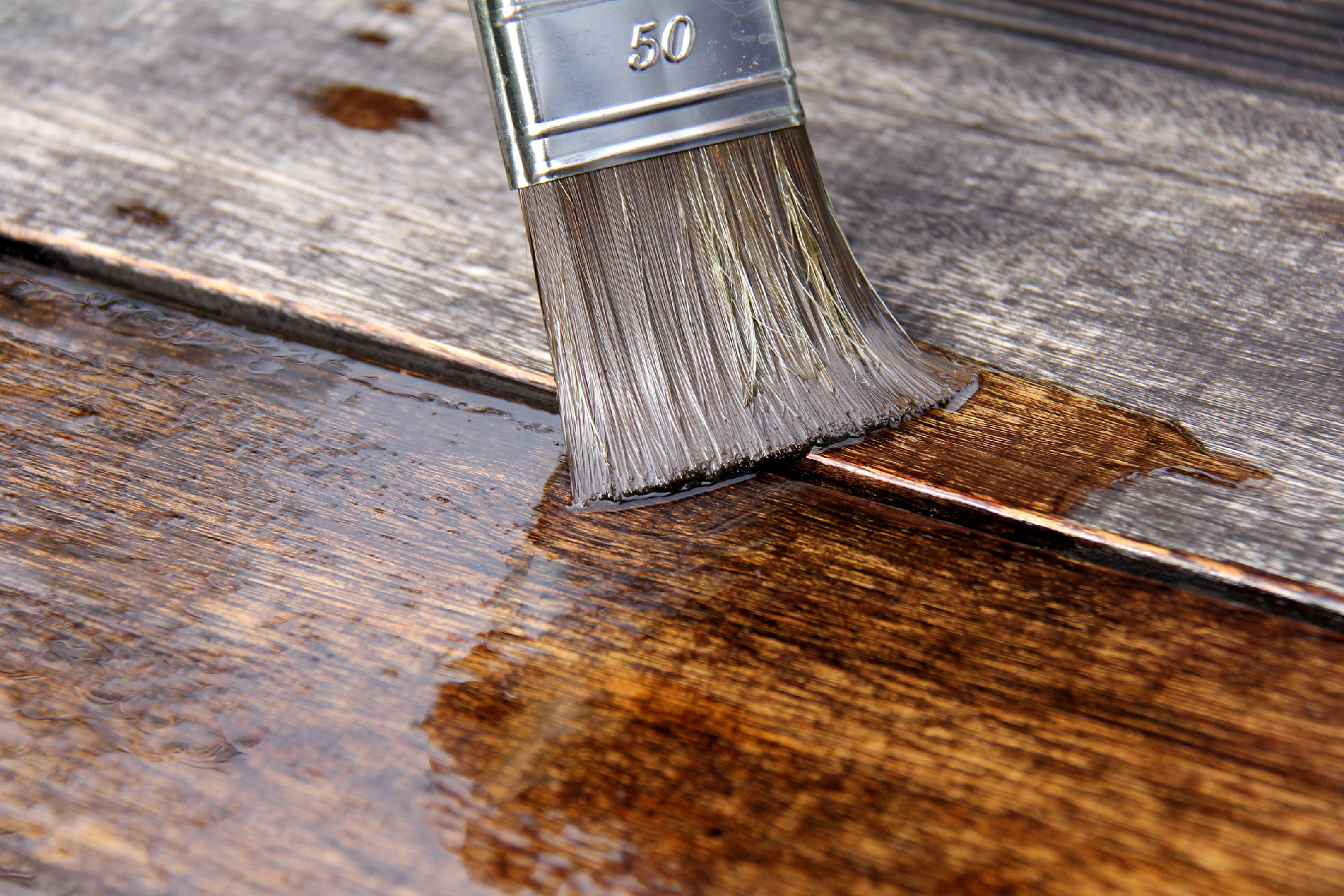 Impregnanti e smalti per legno